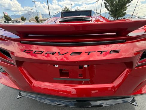 Used 2024 Chevrolet Corvette Stingray Premium Conv w/ Z51 Performance Package RWD image 24