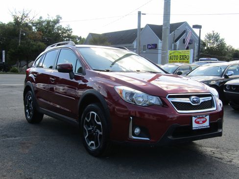 Used 2016 Subaru Crosstrek 2.0i Limited image 1