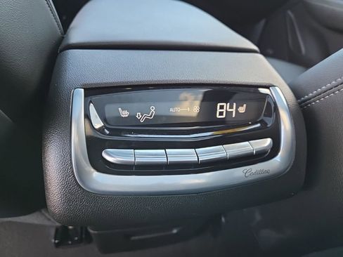 Used 2023 Cadillac XT6 Sport image 33