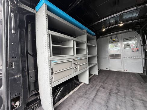 Used 2015 Ford Transit 250 148 Medium Roof RWD image 32