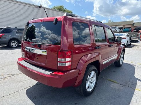 Used 2011 Jeep Liberty Limited w/ Comfort/Convenience Group AWD/4WD image 6
