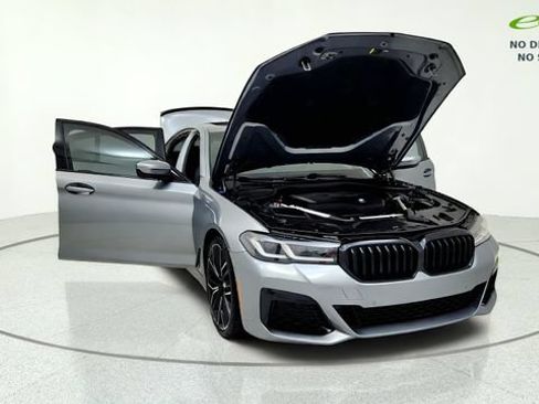Used 2023 BMW 530i w/ M Sport Package RWD image 12