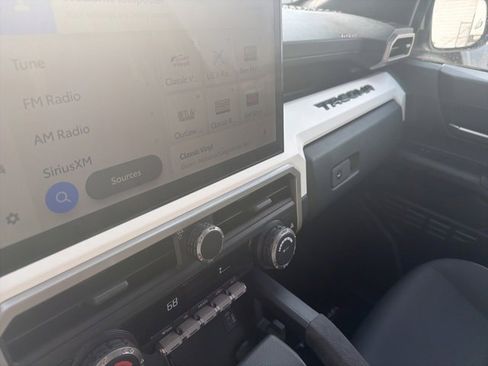 Used 2024 Toyota Tacoma TRD Off-Road image 8