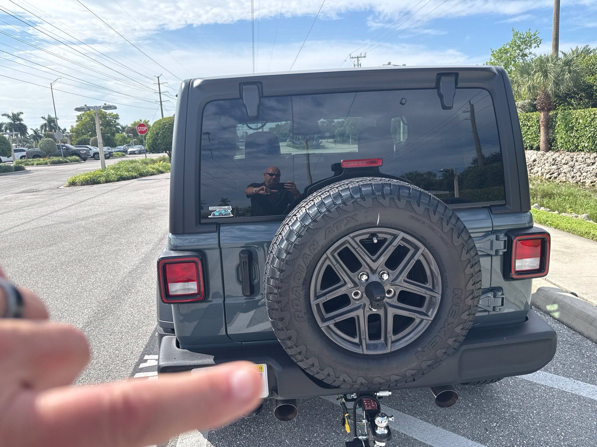 Used 2025 Jeep Wrangler Sport AWD/4WD image 6