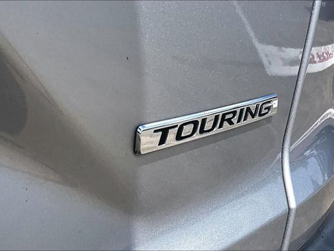 Used 2017 Honda CR-V Touring image 9