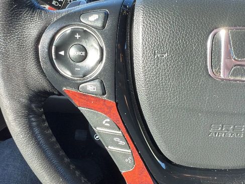 Used 2016 Honda Pilot Elite image 12