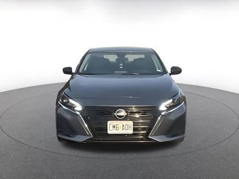 Used 2025 Nissan Altima 2.5 SV image 4