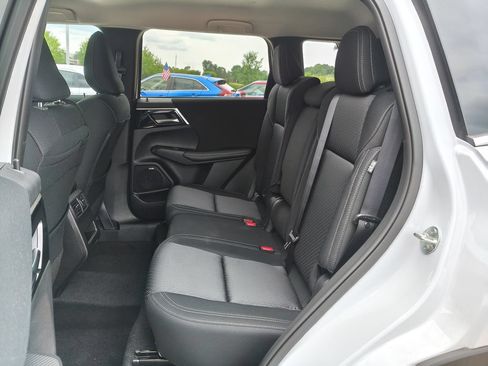 New 2026 Mitsubishi Outlander ES AWD/4WD image 9