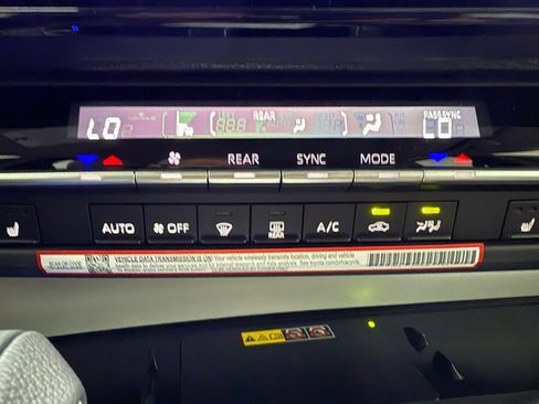 New 2026 Toyota Sienna XLE image 18