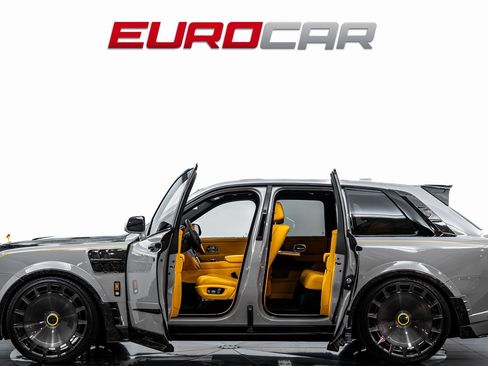 Used 2026 Rolls-Royce Cullinan image 3