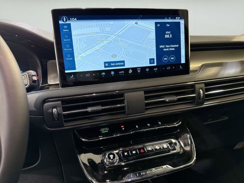 New 2026 Lincoln Corsair Premiere FWD image 19