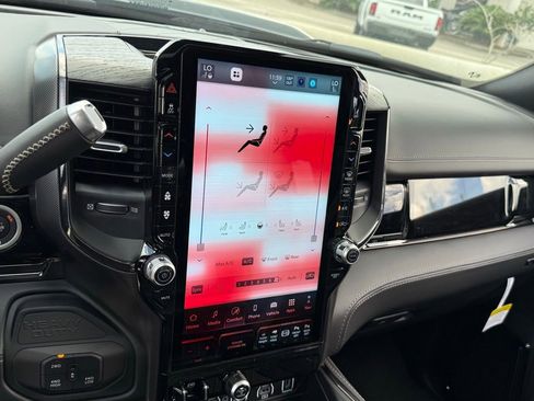 New 2025 RAM 2500 Limited image 19