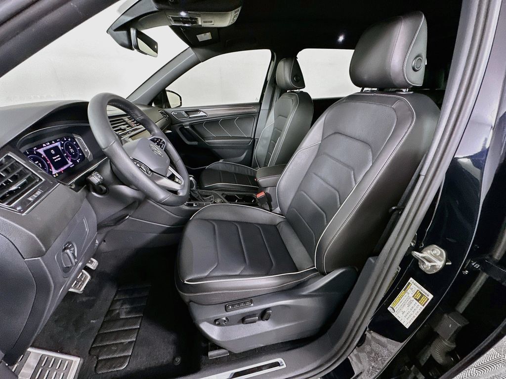 Used 2022 Volkswagen Tiguan SEL R-Line AWD/4WD image 20