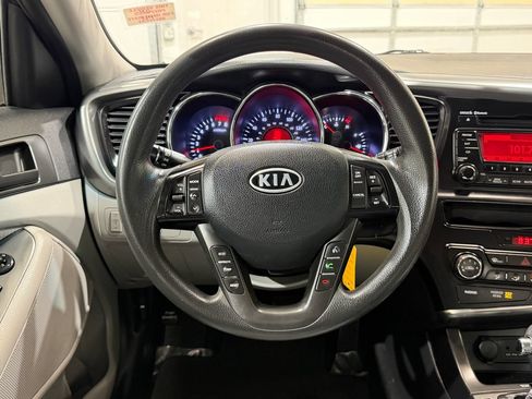 Used 2011 Kia Optima LX w/ Convenience Pkg FWD image 16