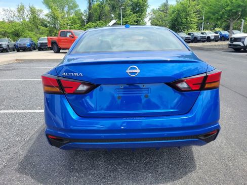New 2025 Nissan Altima 2.5 SV image 5