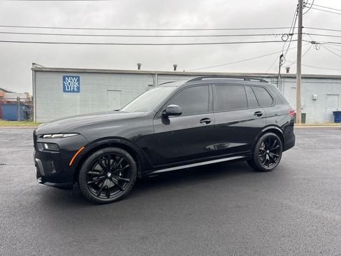 Used 2023 BMW X7 xDrive40i w/ M Sport Package AWD/4WD image 6