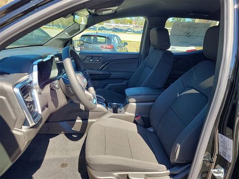 New 2025 GMC Canyon Elevation w/ Technology Package image 10