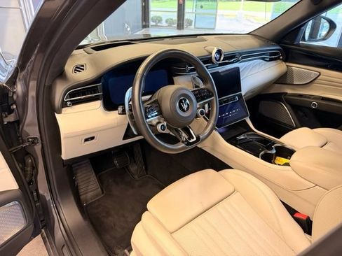 Used 2023 Maserati Grecale Modena AWD/4WD image 17