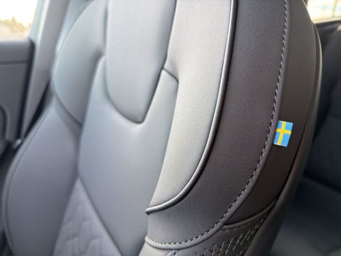 New 2026 Volvo XC60 B5 Plus w/ Protection Package Premier image 42