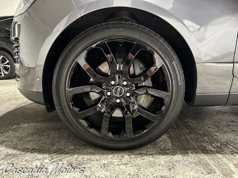 Used 2018 Land Rover Range Rover Supercharged AWD/4WD image 29