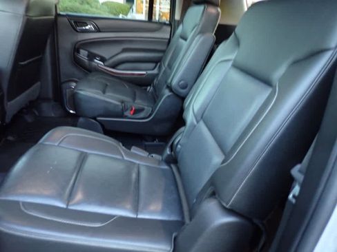 Used 2019 GMC Yukon XL SLT image 24