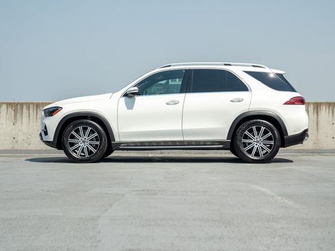 Used 2026 Mercedes-Benz GLE 350 4MATIC image 3