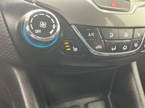 Used 2017 Chevrolet Cruze LT w/ Convenience Package image 20