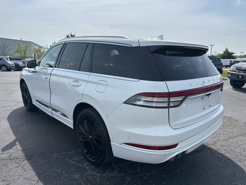 Used 2022 Lincoln Aviator Reserve w/ Equipment Group 201A image 4