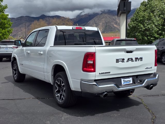 Used 2025 RAM 1500 Laramie AWD/4WD image 5