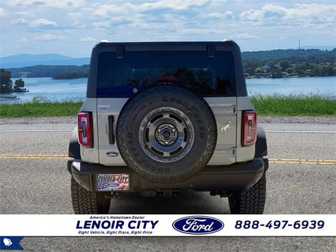 New 2025 Ford Bronco Badlands w/ Sasquatch Package image 6