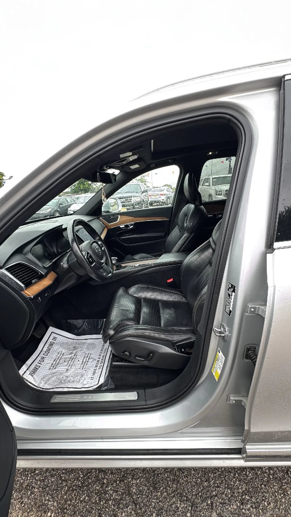 Used 2017 Volvo XC90 T6 Inscription w/ Vision Package AWD/4WD image 11