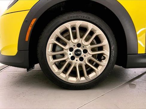 Certified 2025 MINI Cooper S image 8