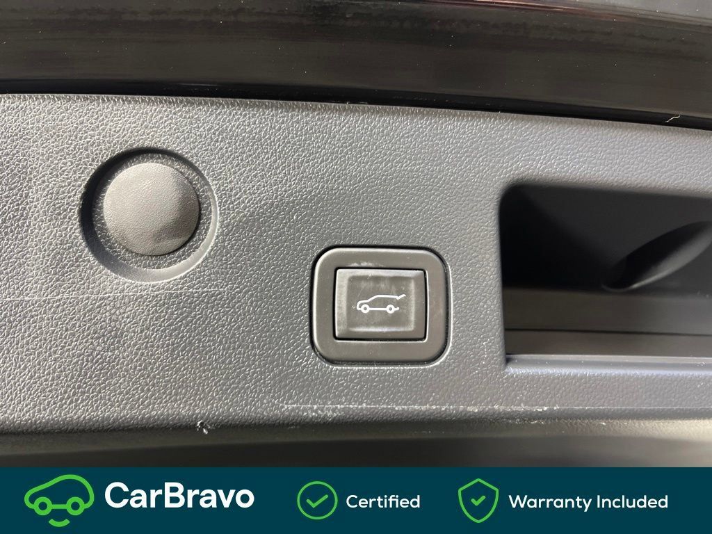 Used 2025 Chevrolet Equinox LT w/ Convenience Package II AWD/4WD image 16