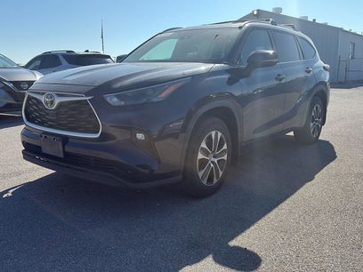 Used 2022 Toyota Highlander XLE