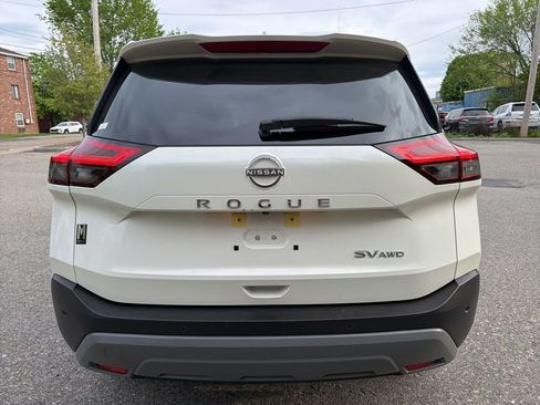 Used 2023 Nissan Rogue SV AWD/4WD image 5