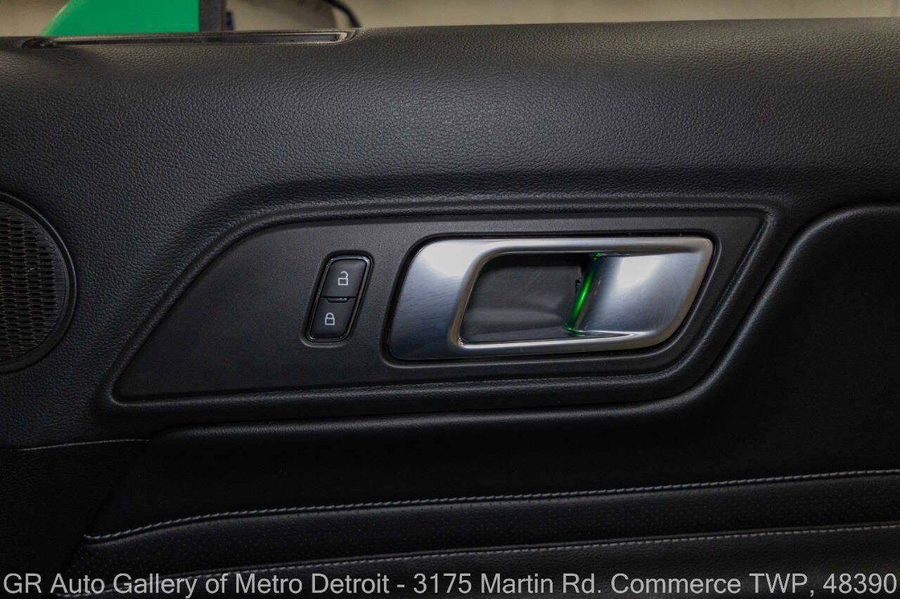 Used 2021 Ford Mustang GT Premium w/ GT Performance Package RWD image 39