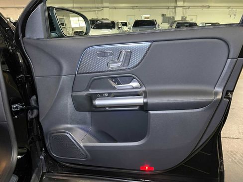 Certified 2025 Mercedes-Benz GLA 250 4MATIC image 11