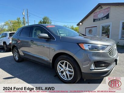 Used 2024 Ford Edge SEL w/ Convenience Package