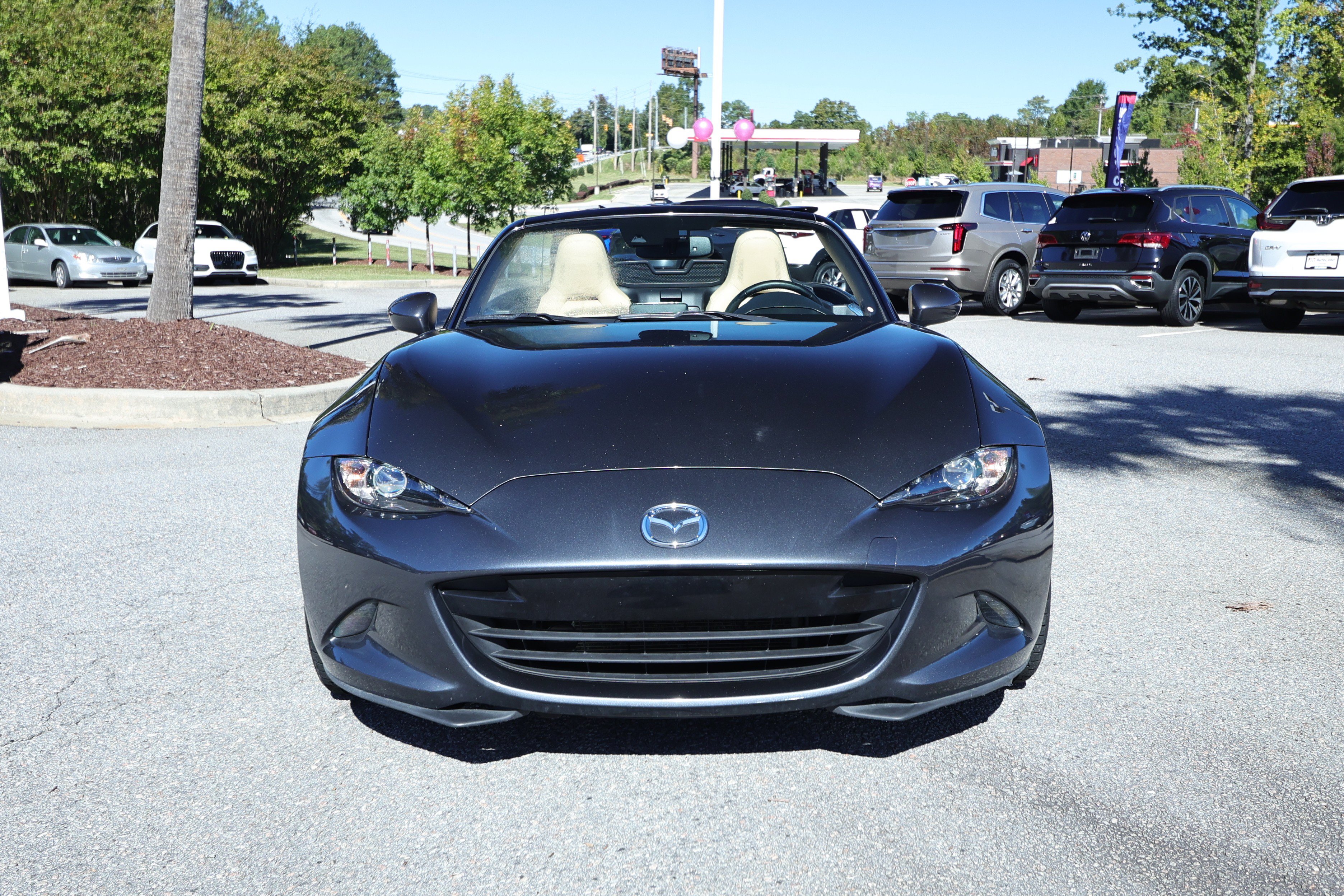 Used 2016 MAZDA MX-5 Miata Grand Touring RWD image 2