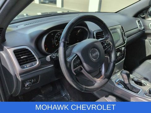 Used 2019 Jeep Grand Cherokee Limited AWD/4WD image 10
