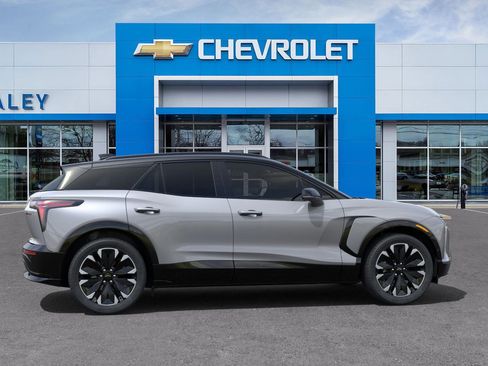 New 2025 Chevrolet Blazer EV RS w/ Super Cruise Package AWD/4WD image 5
