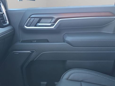 New 2025 GMC Sierra 2500 Denali w/ Denali Reserve Package image 30