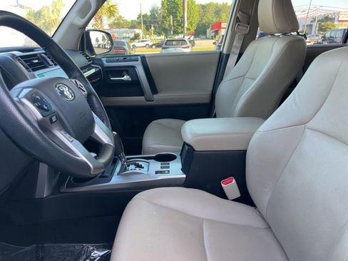 Used 2023 Toyota 4Runner Limited AWD/4WD image 9