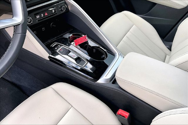 Used 2026 Audi Q5 Premium w/ Premium Plus AWD/4WD image 14