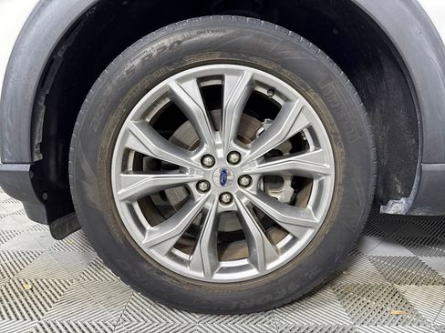 Used 2021 Ford Explorer Limited w/ Equipment Group 301A image 21