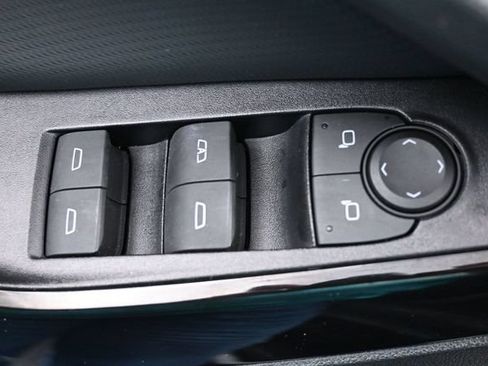 Used 2025 Chevrolet Equinox LT w/ Convenience Package II FWD image 14