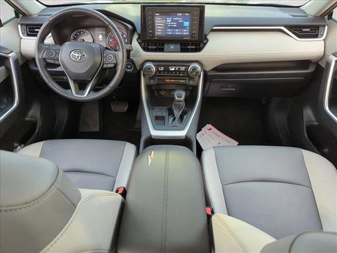 Used 2022 Toyota RAV4 XLE Premium FWD image 18