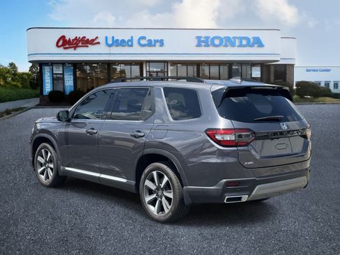 Used 2024 Honda Pilot Elite image 3