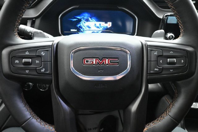 Used 2024 GMC Sierra 1500 AT4 w/ Technology Package AWD/4WD image 39