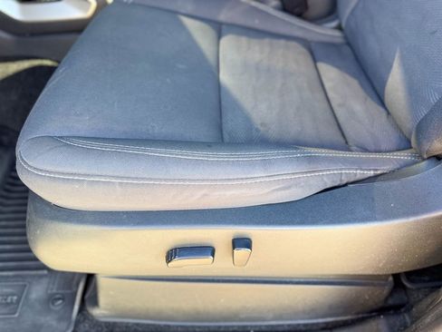 Used 2022 Nissan Frontier SV image 15